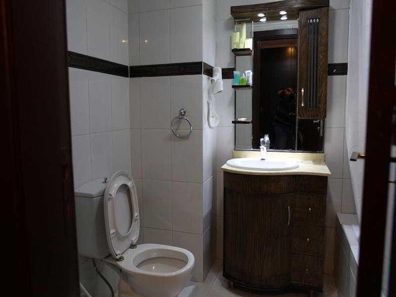 Queens Land Hotel Jounieh Eksteriør billede
